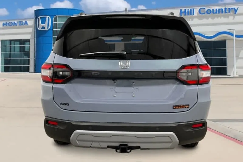 2025 Honda Pilot TrailSport photo 1