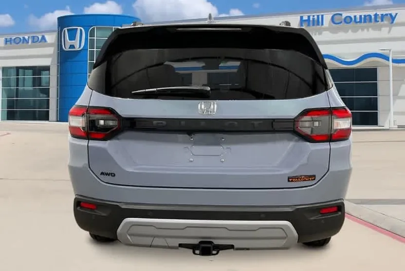 2025 Honda Pilot TrailSport photo 1