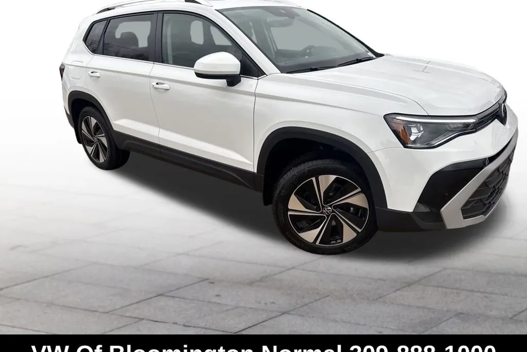 2025 Volkswagen Taos SE photo 1