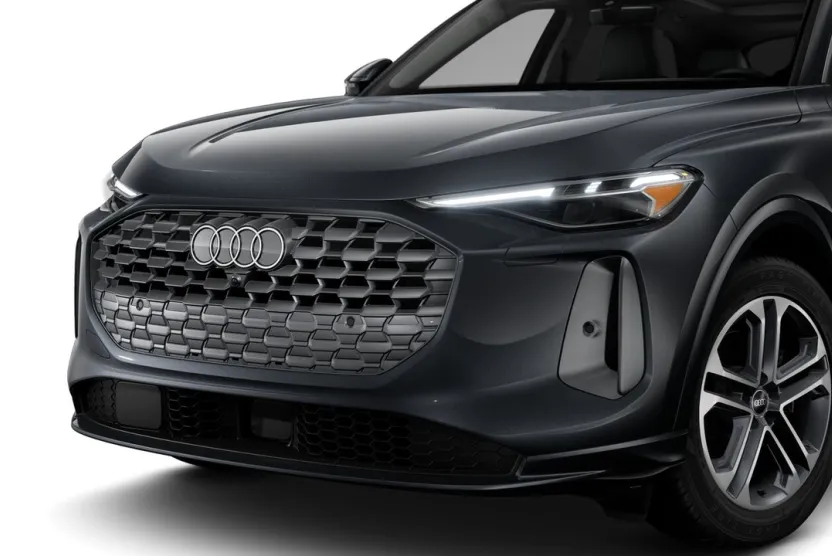 2025 Audi Q5 2.0T Prestige photo 1
