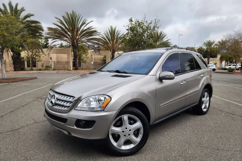 2008 Mercedes Benz ML 350 photo 1