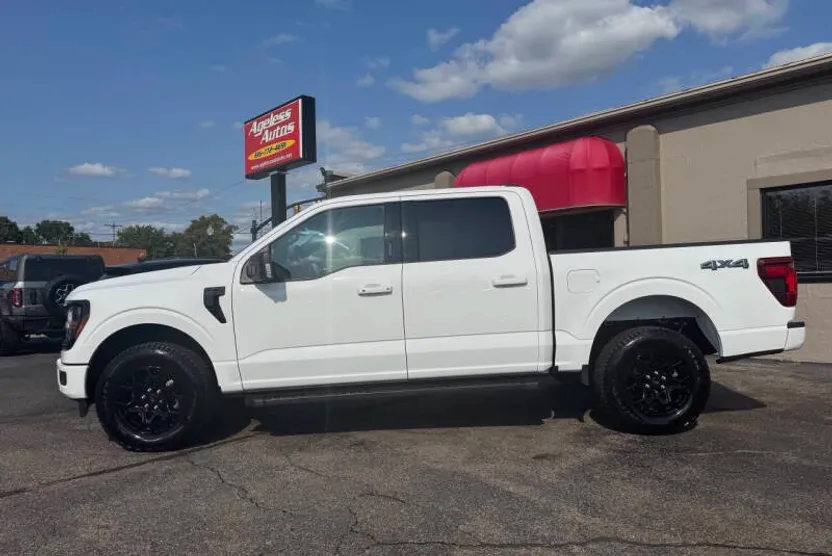 2024 Ford F-150 XLT photo 1