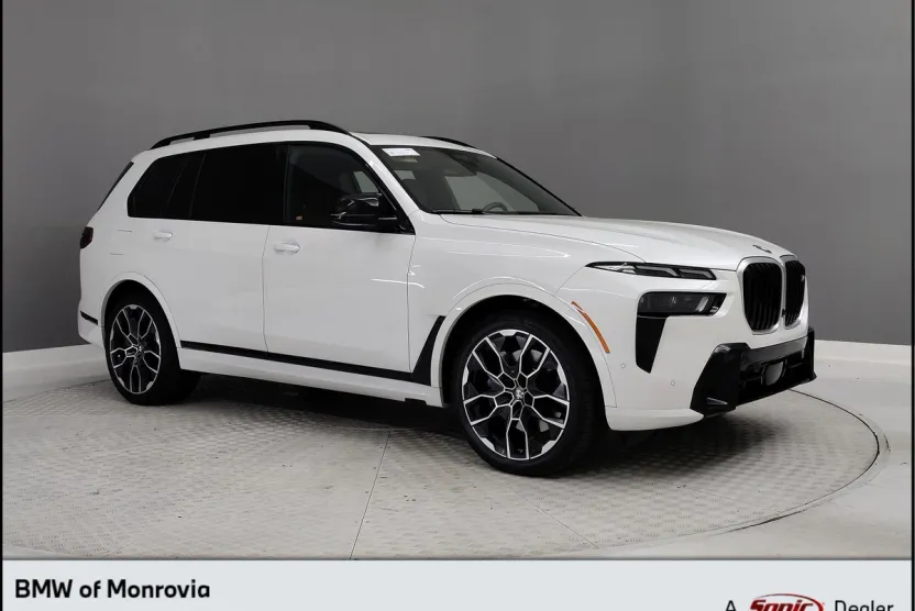 2023 Bmw X7 M60i photo 1