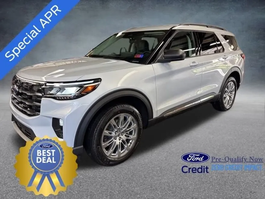 2025 Ford Explorer photo 1