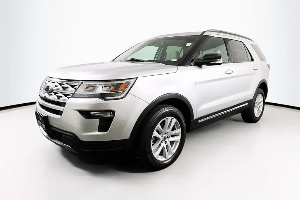 2018 Ford Explorer XLT photo 1