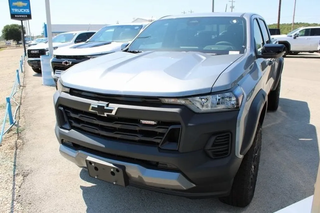 2026 Chevrolet Colorado Trail Boss photo 1