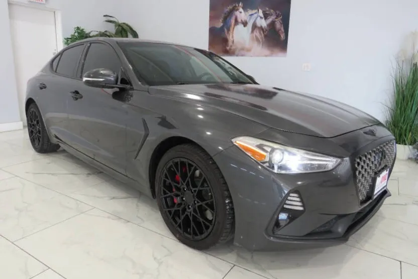 2019 Genesis G70 3.3T Advanced photo 1