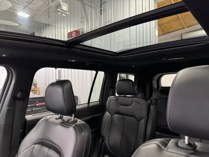 2024 Jeep Grand Cherokee Limited photo 1