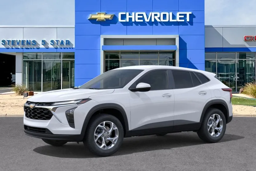 2026 Chevrolet Trax LS photo 1