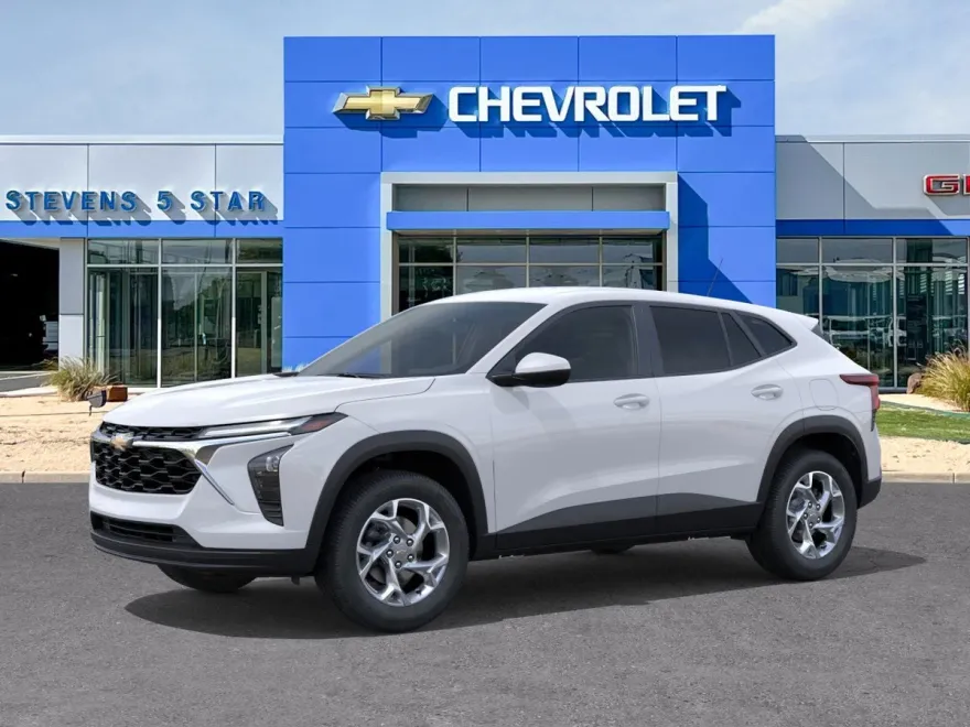 2026 Chevrolet Trax LS photo 1