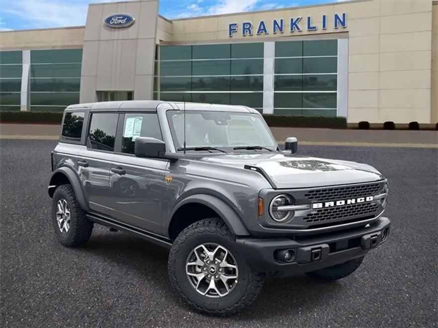 2025 Ford Bronco Badlands photo 1