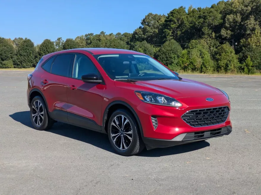 2022 Ford Escape SE photo 1