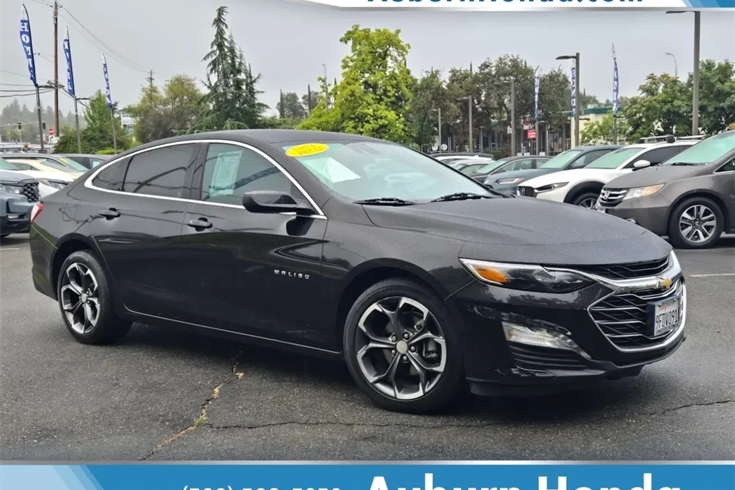 2022 Chevrolet Malibu 1LT photo 1