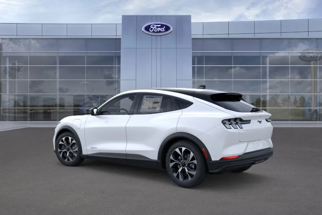 2025 Ford Mustang Mach-E Select photo 1