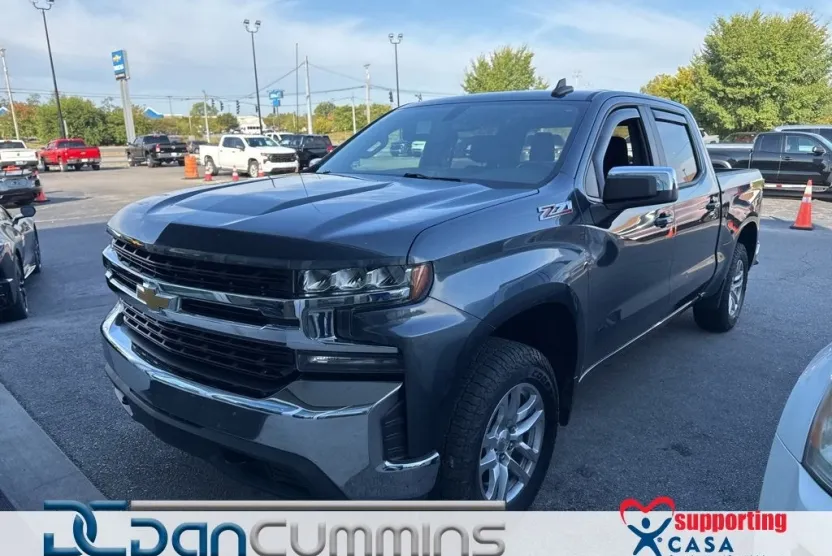 2019 Chevrolet Silverado 1500 LT photo 1