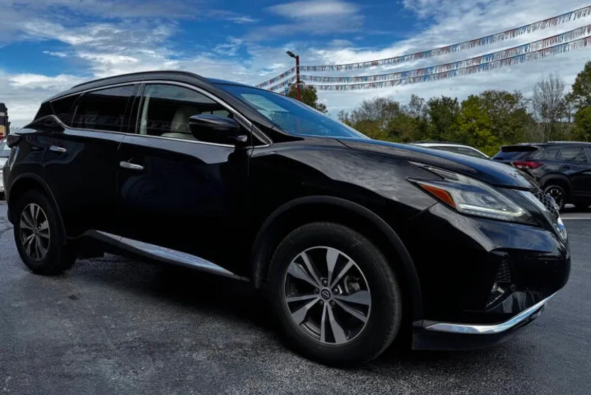 2023 Nissan Murano SV photo 1