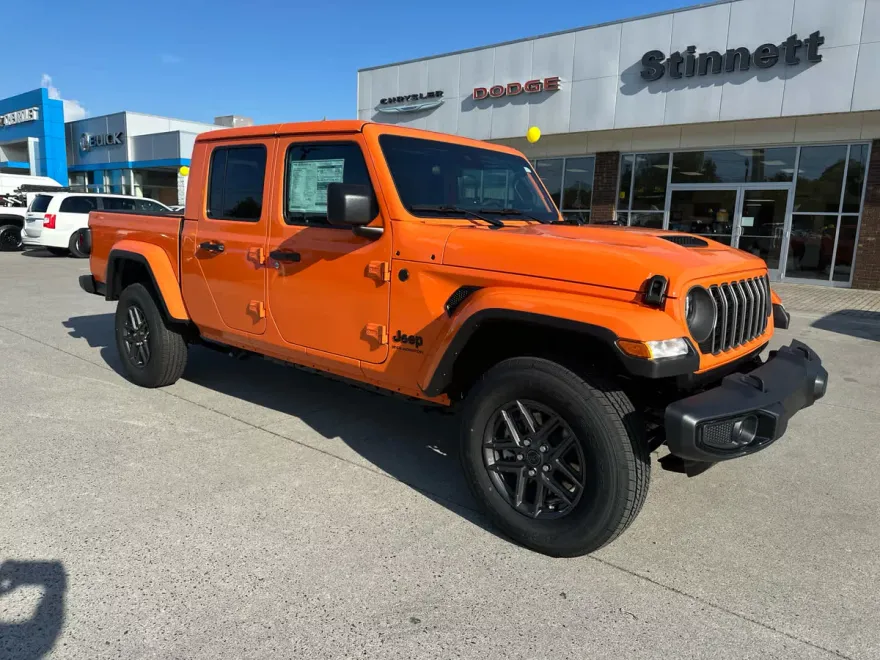 2025 Jeep Gladiator Sport S photo 1