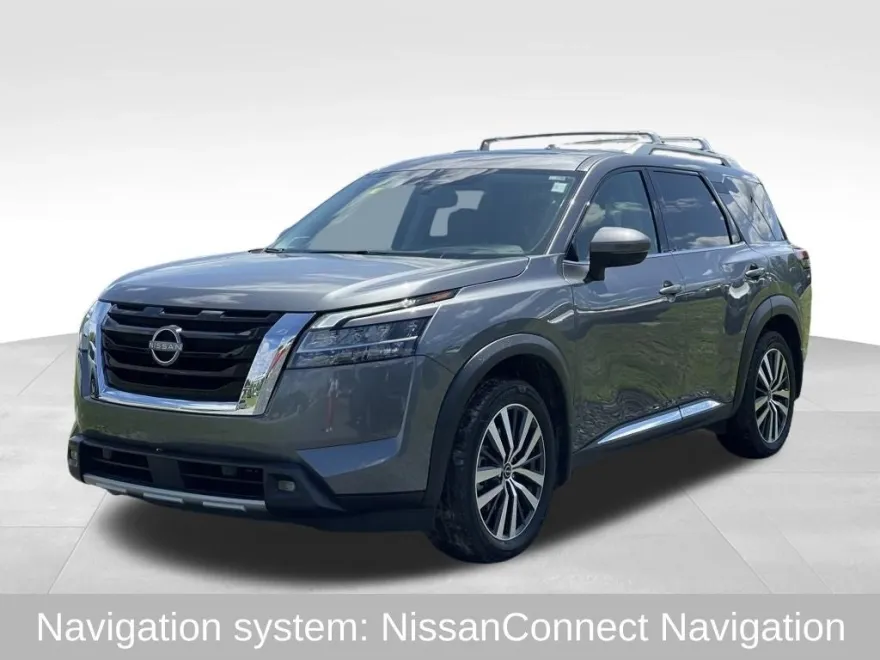 2022 Nissan Pathfinder Platinum photo 1