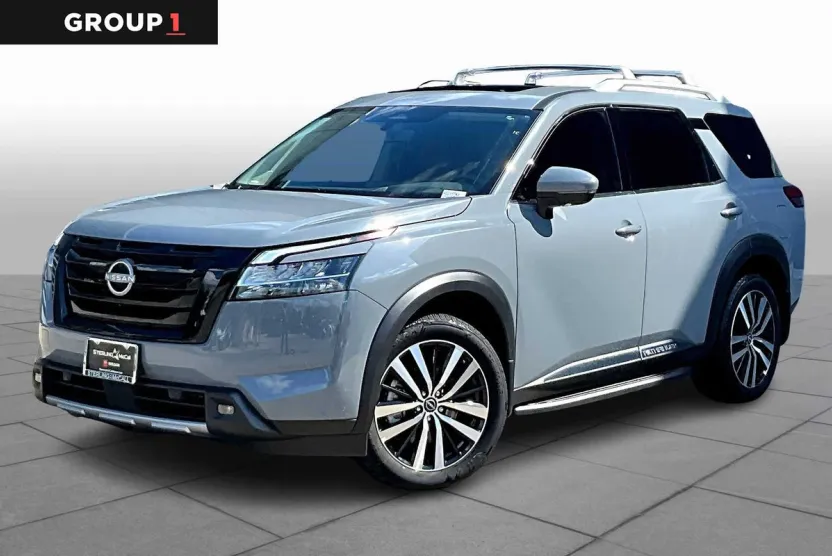 2024 Nissan Pathfinder Platinum photo 1