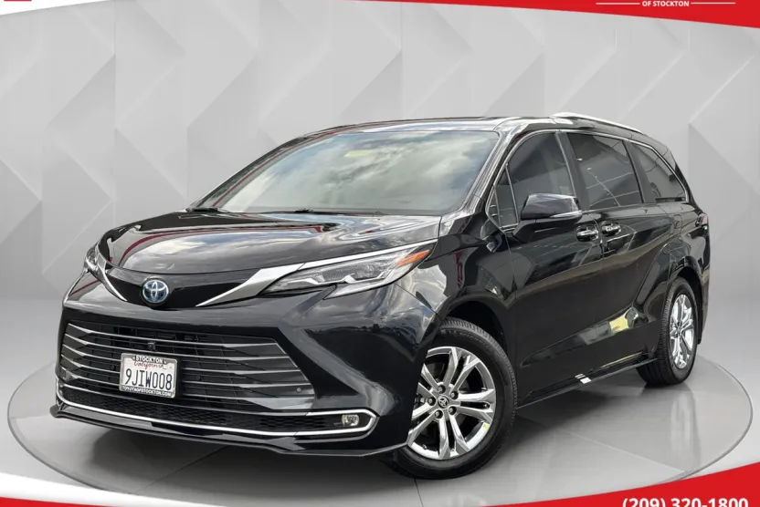 2023 Toyota Sienna Platinum photo 1