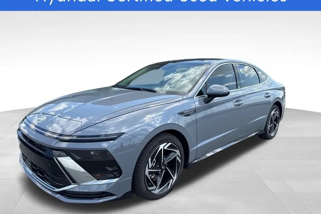2025 Hyundai Sonata SE photo 1