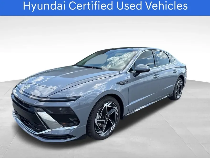 2025 Hyundai Sonata SE photo 1