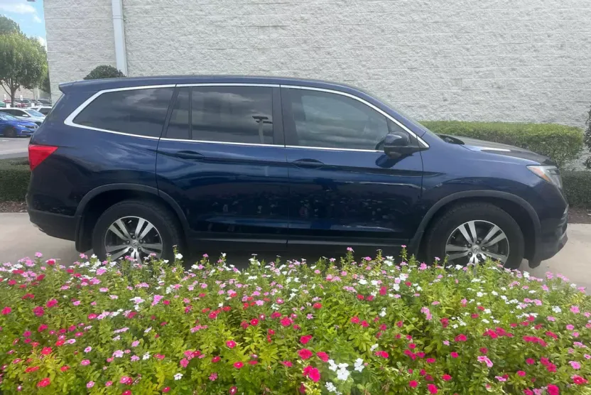 2017 Honda Pilot EX-L photo 1