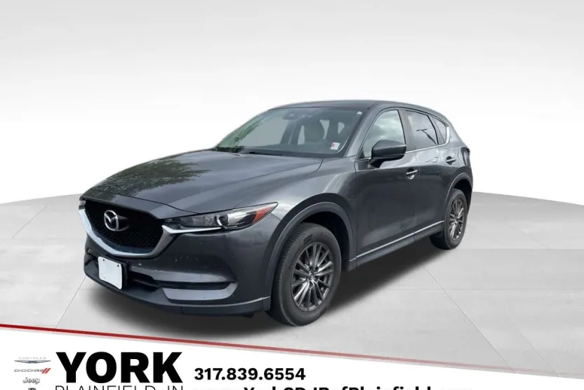 2017 Mazda CX-5 Touring photo 1