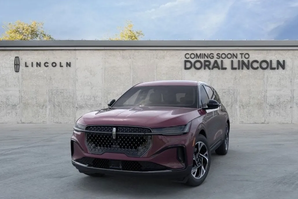 2025 Lincoln Nautilus Premiere photo 1