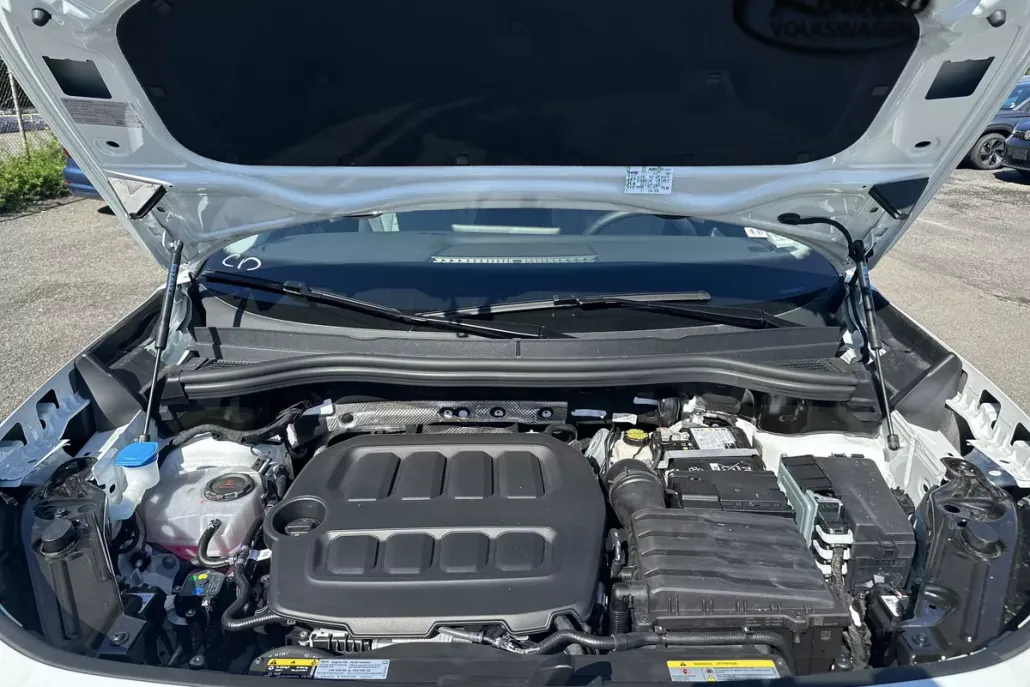 2025 Volkswagen Tiguan S photo 1