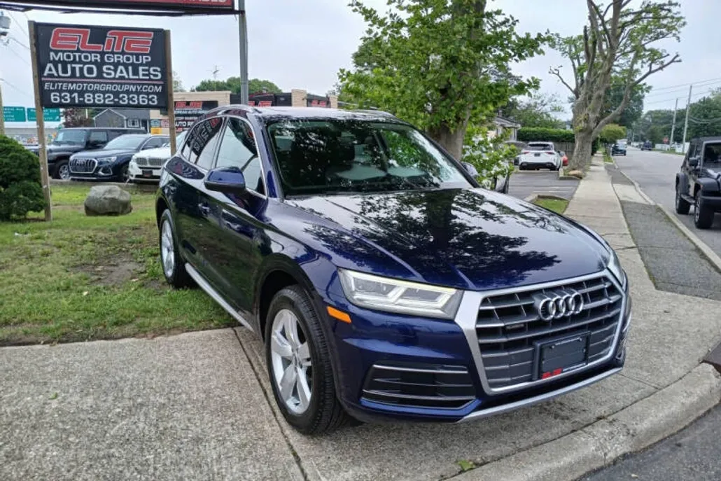 2018 Audi Q5 2.0T Premium Plus photo 1