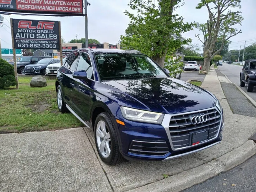 2018 Audi Q5 2.0T Premium Plus photo 1