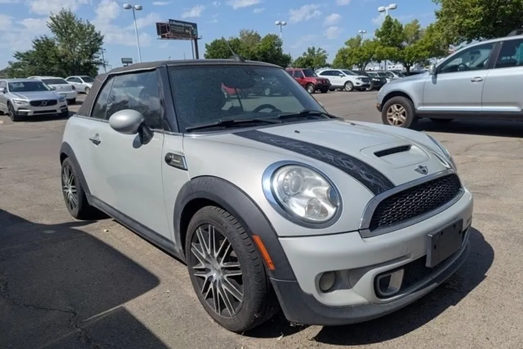 2013 Mini Cooper Base Convertible photo 1