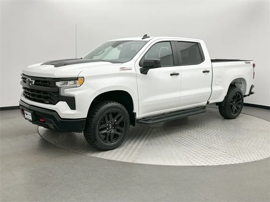 2024 Chevrolet Silverado 1500 LT Trail Boss photo 1