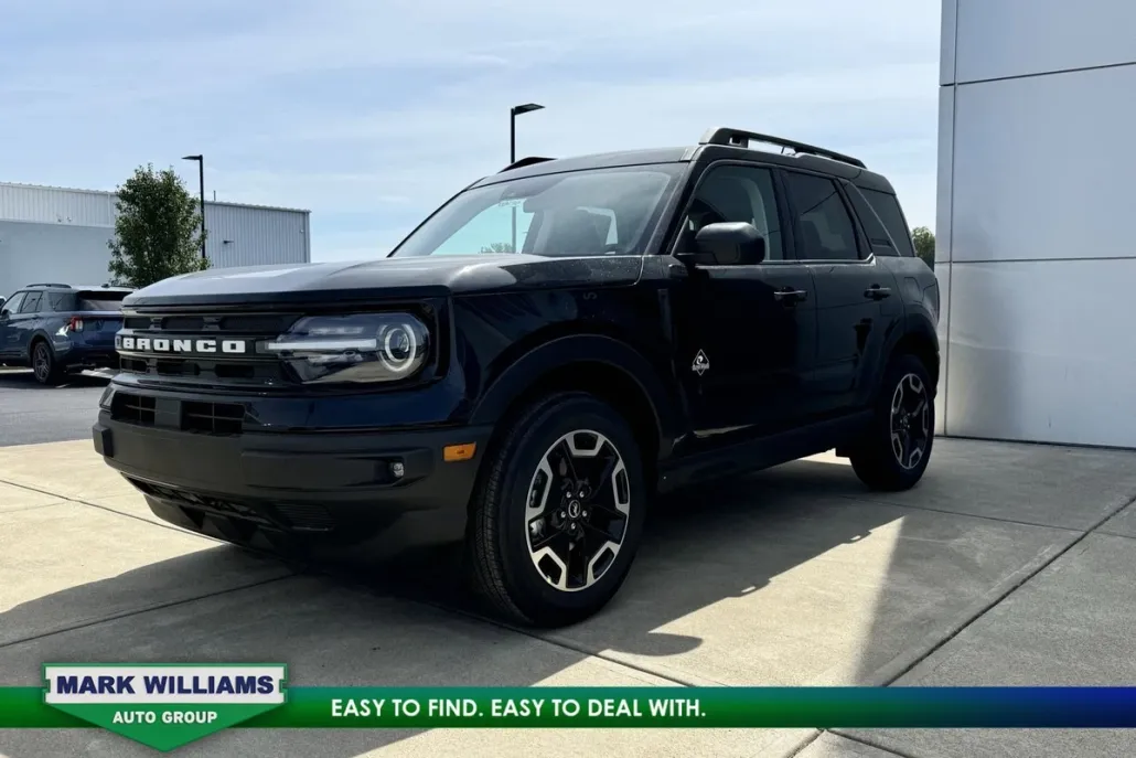 2024 Ford Bronco Sport Outer Banks photo 1