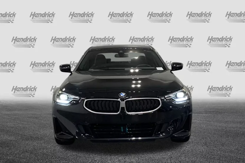 2025 Bmw 230i xDrive photo 1