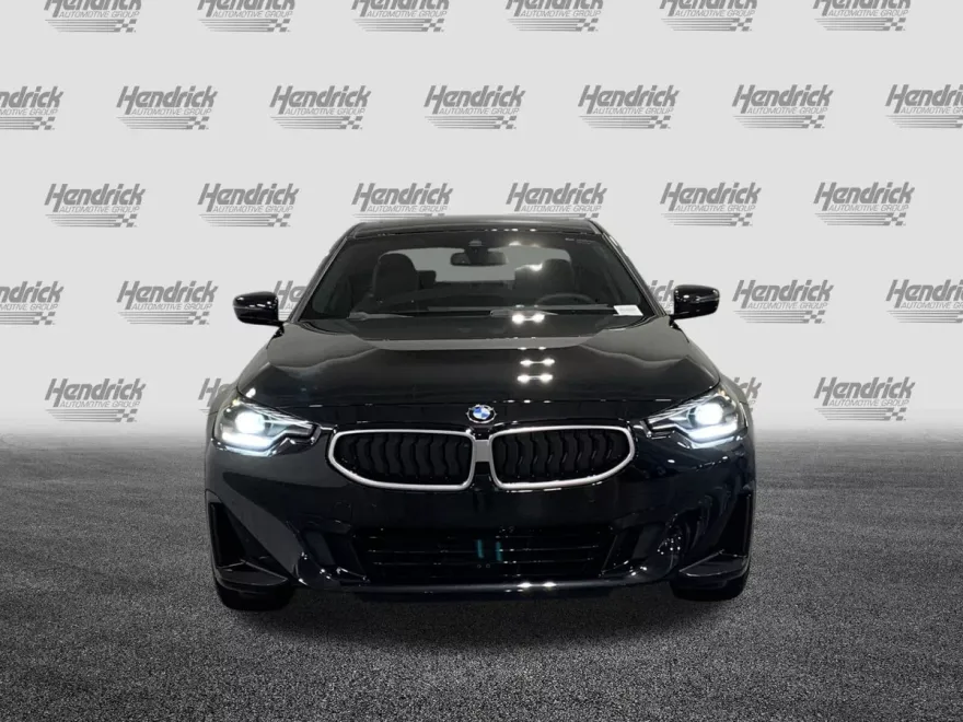2025 Bmw 230i xDrive photo 1