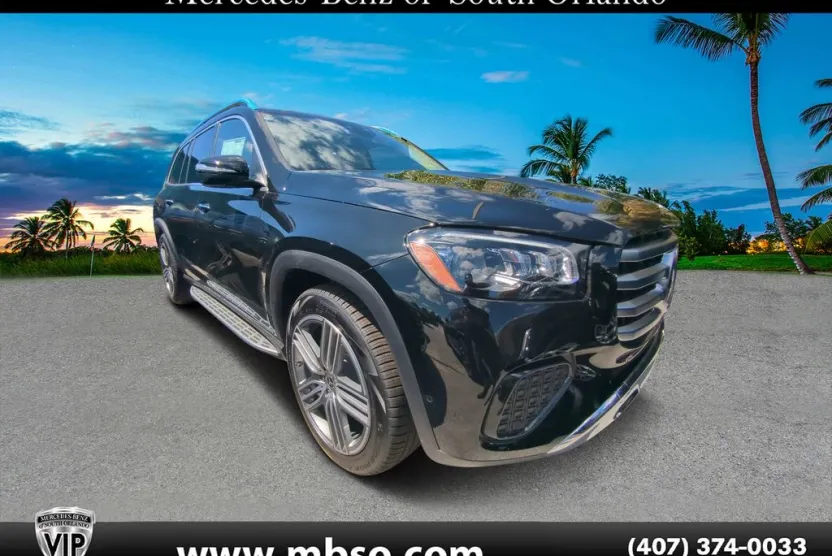 2026 Mercedes Benz GLS 450 4MATIC photo 1