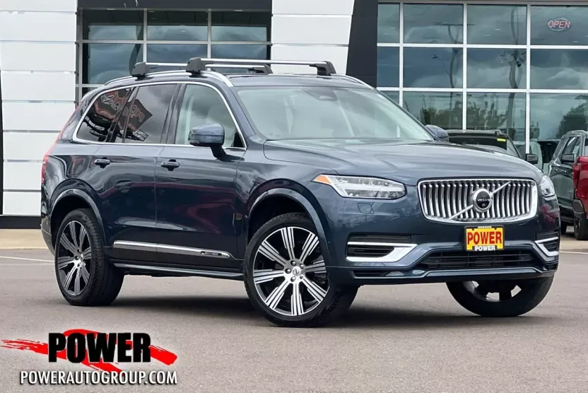 2023 Volvo XC90 Recharge T8 Plus photo 1