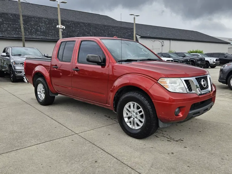 2017 Nissan Frontier SV photo 1