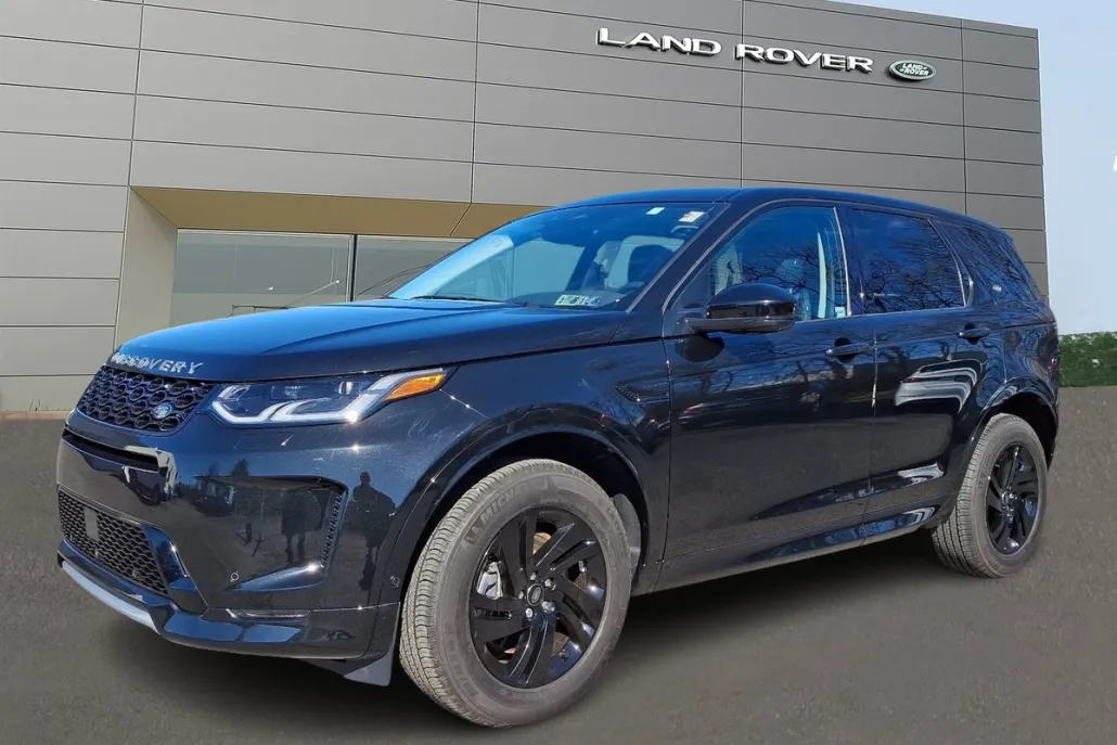 2024 Land Rover Discovery Sport S photo 1