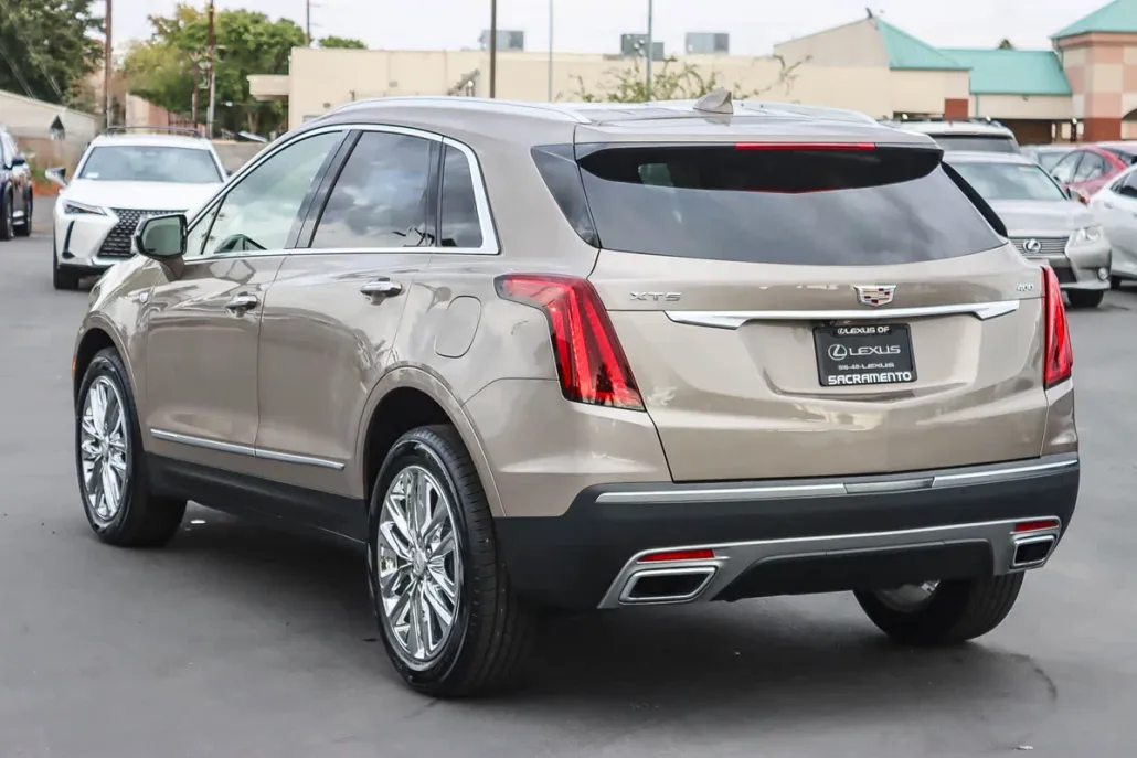 2022 Cadillac XT5 Premium Luxury photo 1