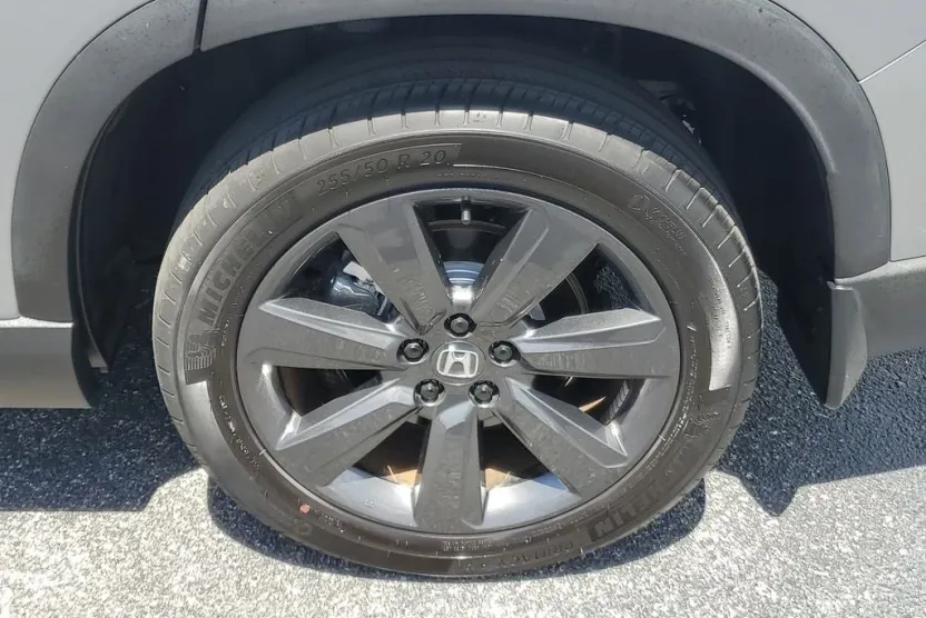 2023 Honda Pilot Sport photo 1