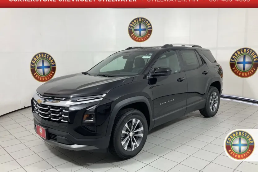 2026 Chevrolet Equinox LT photo 1