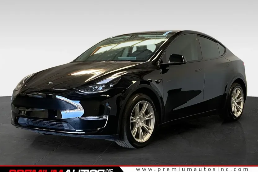 2022 Tesla Model Y Long Range photo 1