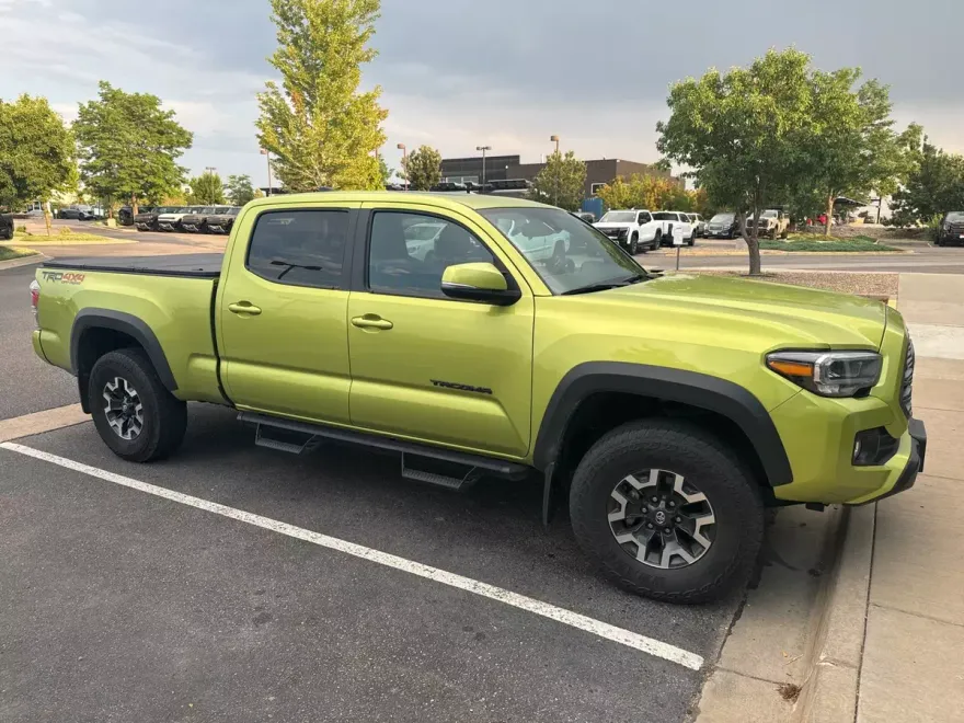 2023 Toyota Tacoma TRD Off-Road V6 photo 1