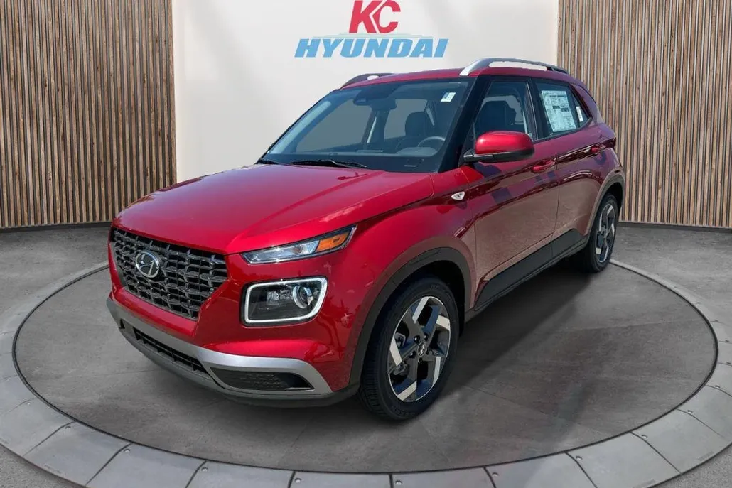 2025 Hyundai Venue Limited photo 1