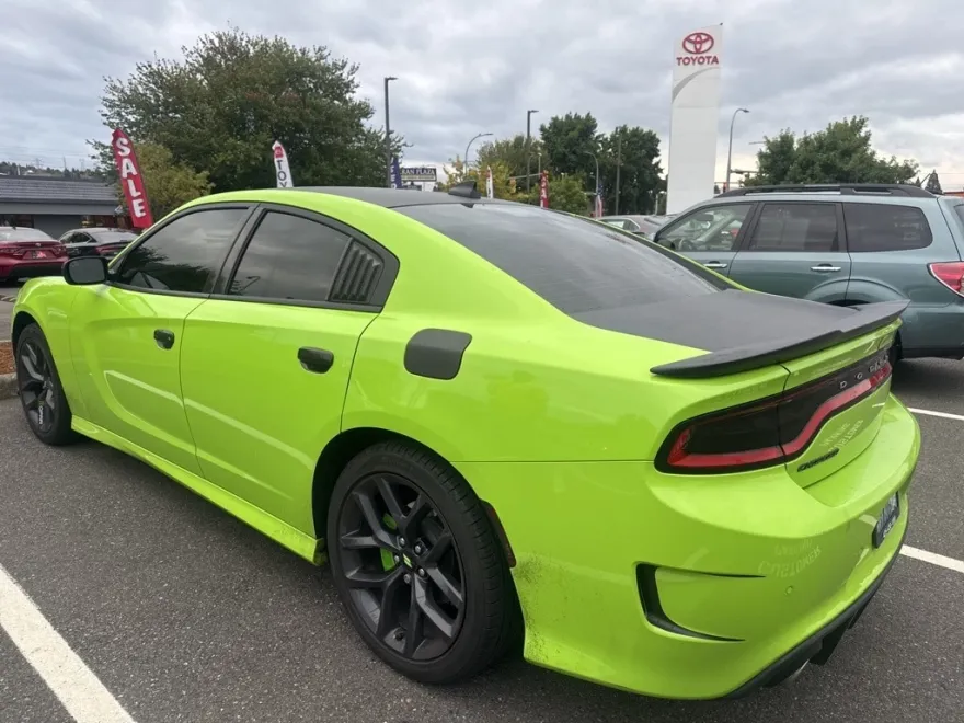 2019 Dodge Charger R/T photo 2