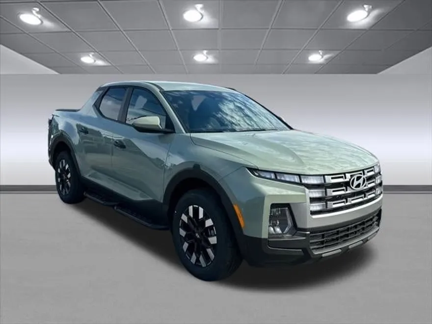 2025 Hyundai Santa Cruz SE photo 1