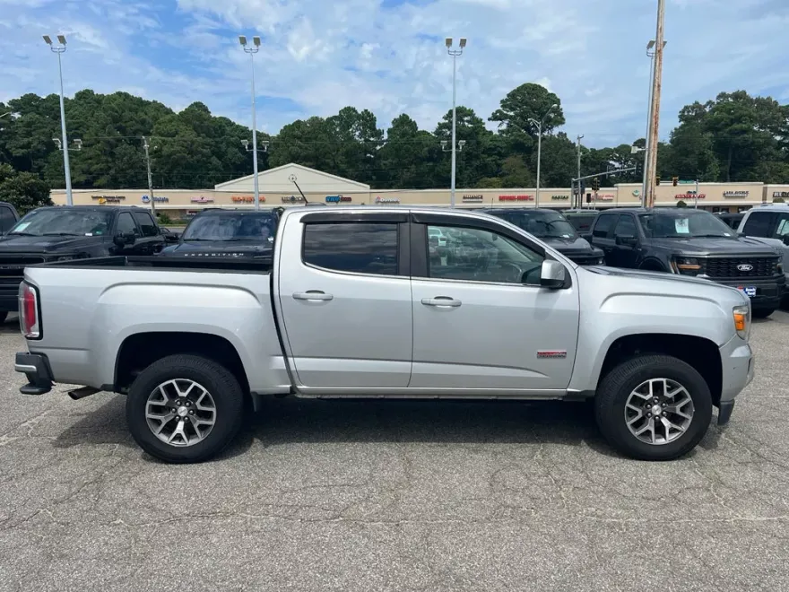 2017 Gmc Canyon SLE photo 1